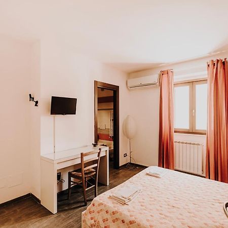 B&B La Cicala 瓦斯托 外观 照片