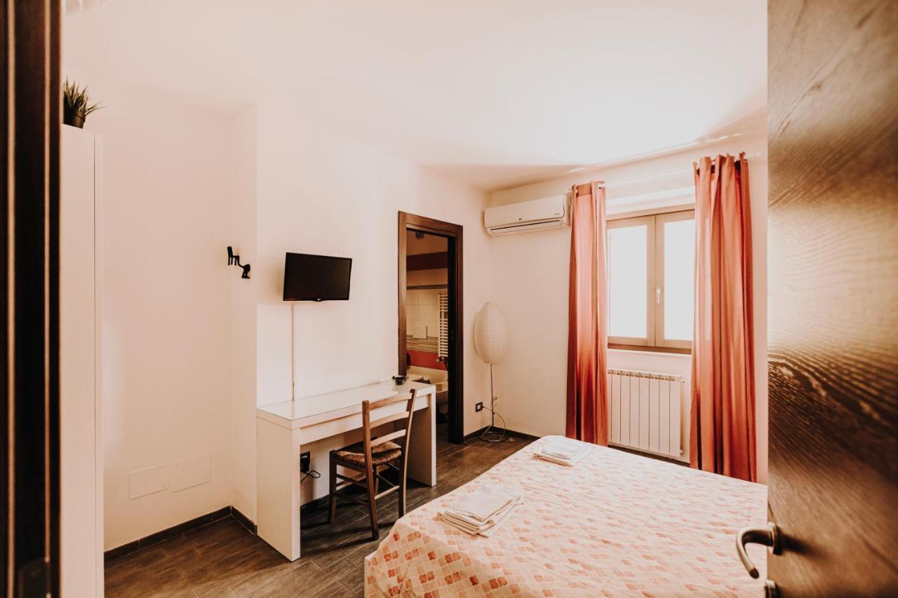 B&B La Cicala 瓦斯托 外观 照片
