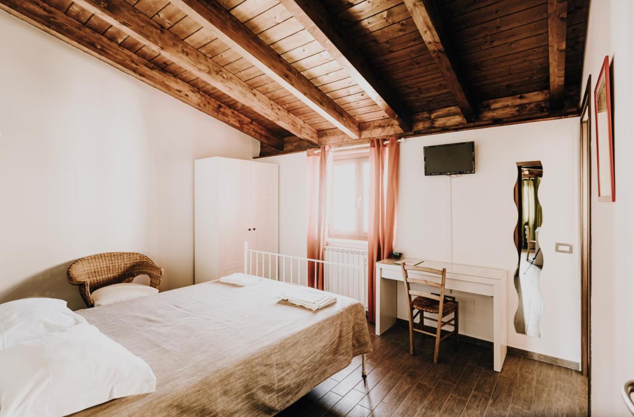 B&B La Cicala 瓦斯托 外观 照片